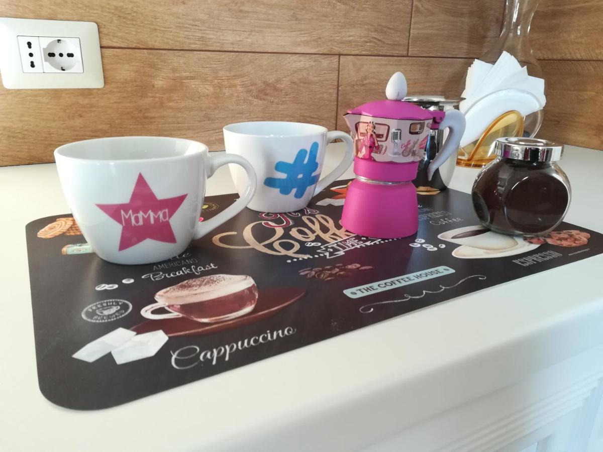 ラテルツァ Vico Marina Bed & Breakfast エクステリア 写真